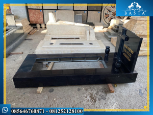 Kemewahan dalam Kesederhanaan Makam Tingkat 1 Kemewahan dalam Kesederhanaan Makam Tingkat 1