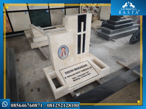 Desain Nisan Custom Kombinasi Marmer dan Granit yang Unik dan Bermakna Desain Nisan Custom Kombinasi Marmer dan Granit yang Unik dan Bermakna