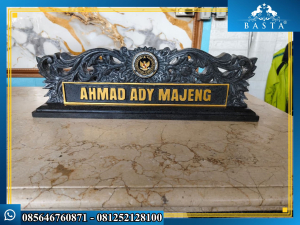 Desain Papan Nama Meja Kantor Unik yang Bikin Ruang Kerja Semakin Berkelas