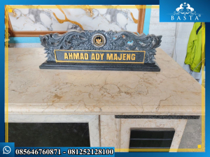 Gambar Papan Nama Meja