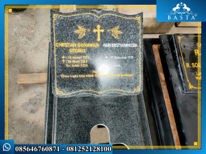Contoh Nisan Buku dari Makam Kristen Modern