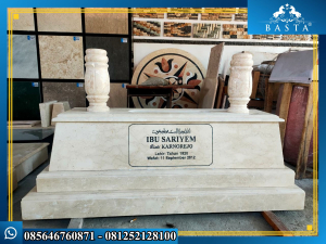 Contoh Makam Mataram dengan Nisan Bubut