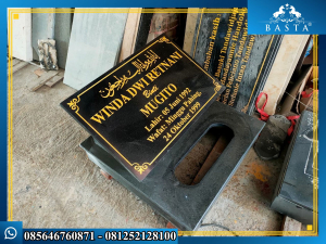 Design Nisan Kotak Hitam