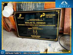 Design Prasasti Bahan Granit