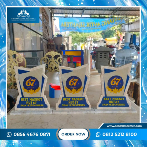 Desain Vandel Marmer